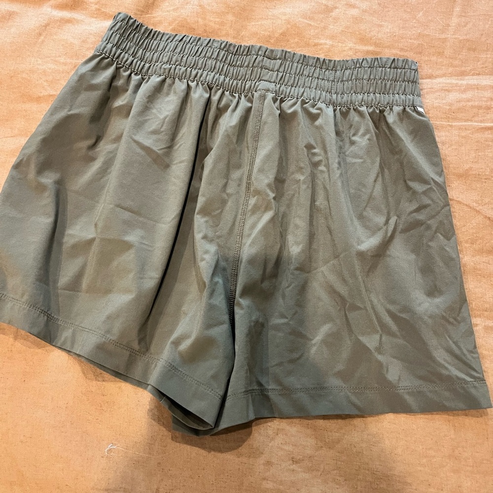 Vuori Villa Short